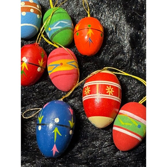 Vintage Hand-Painted Wooden Easter Egg Ornaments Easter Tree Bundle Of 15 - Picture 9 of 10